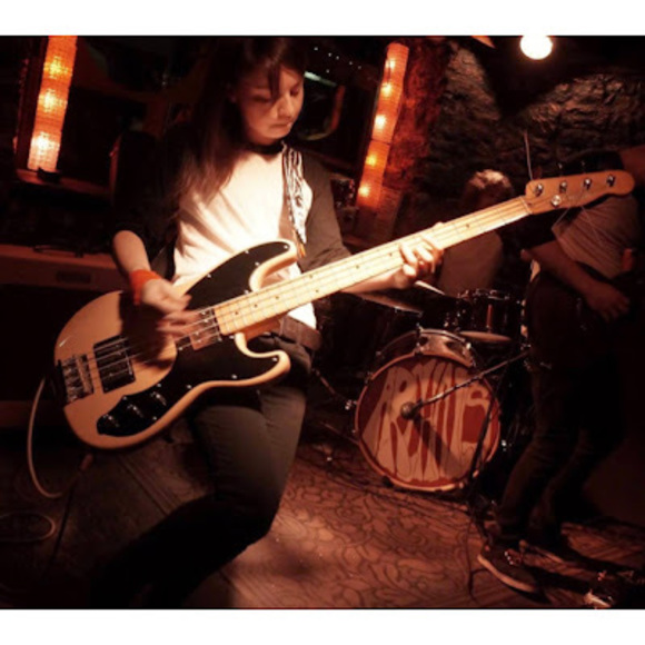 Meet your Posher, Morgane - Picture 1 of 1